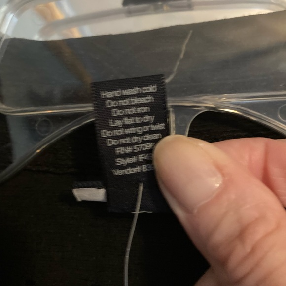 Day trip black light weight blouse. NWT - Picture 3 of 4